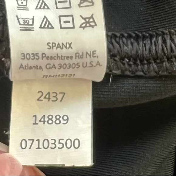 SPANX Faux Leather Shiny LEGGINGS #2437Q-BLACK-Size Medium - Picture 15 of 16